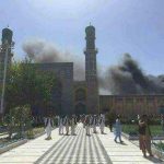 مسجد جامع هرات در میان دود و آتش هراس‌افکنان