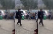 وزارت داخله از اخراج دایمی پولیسی که زنی را مرز تورخم لت‌وکوب کرده، خبرداد