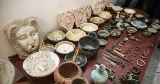 واردات آثار باستانی