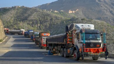 صدها ماشین حامل محصولات زراعتی افغانستان در انتظار باز شدن مسیر تورخماند