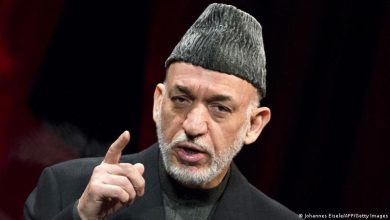 حامد کرزی حملات هوایی پاکستان به افغانستان را محکوم کرد