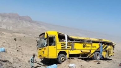 ۸ نفر در پی واژگونی موتر ۳۰۳ در بادغیس جان باختند